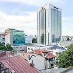New Bright 2br Flat Location Piata Romana Appartement Boekarest