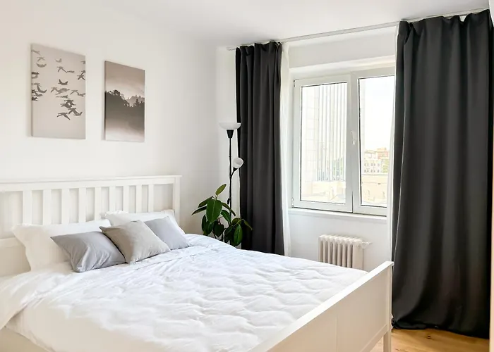 New Bright 2br Flat Location Piata Romana